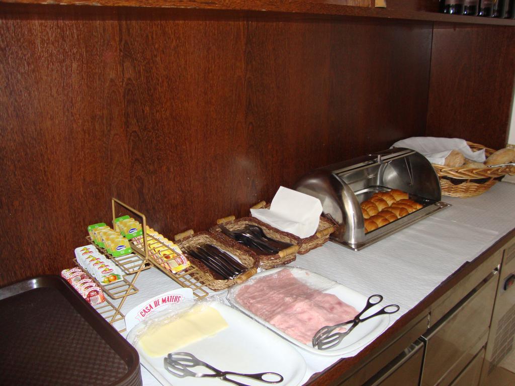 Hotel Pensão Aliança à Guarda Extérieur photo
